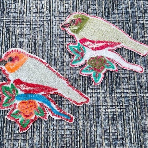 Iron On Bird Patch Lot of 2 Bird on Branch Multi Color Embroidery Patches X2 - Picture 7 of 8